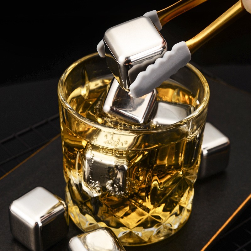 Piedra de hielo de whisky de a - Wine Beer Bar reseña y precio